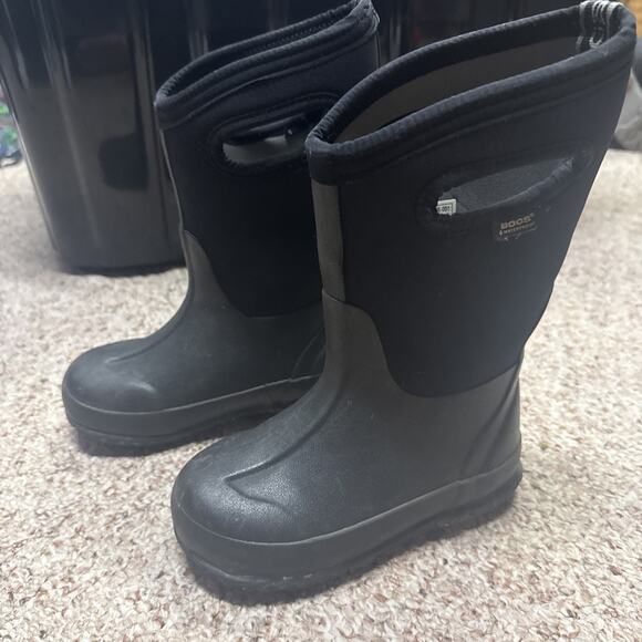 Bogs Kids Classic High Insulated Waterproof Rubber BLACK Snow Rain Boots 11 - Picture 1 of 9